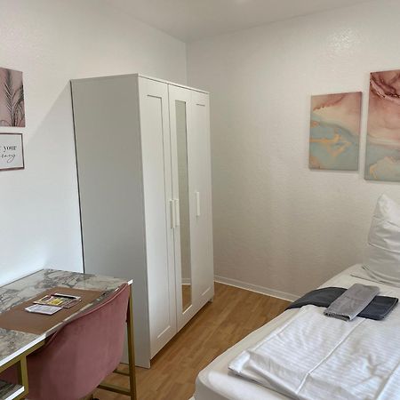 Pension An Der Hessenhalle Gießen Buitenkant foto